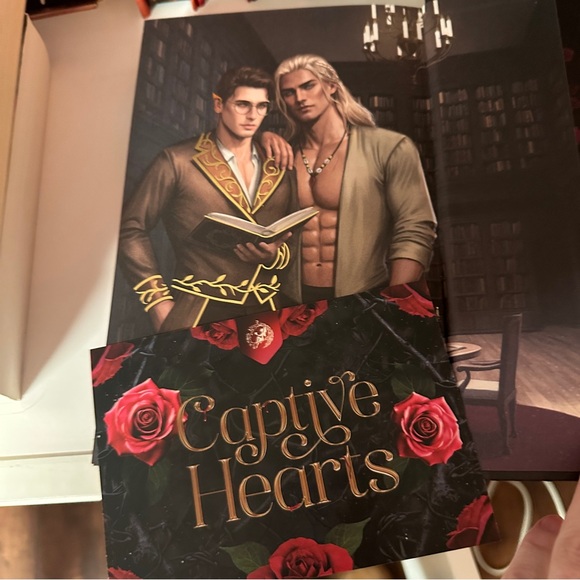 FairyLoot Romantasy Bonded By Thorns Elizabeth Helen Signed Hardback - Picture 8 of 9